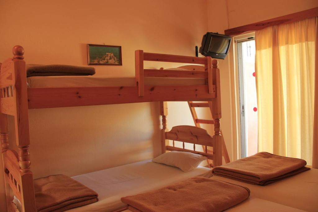 Hotel Galaxias Agioi Pandes Habitación foto