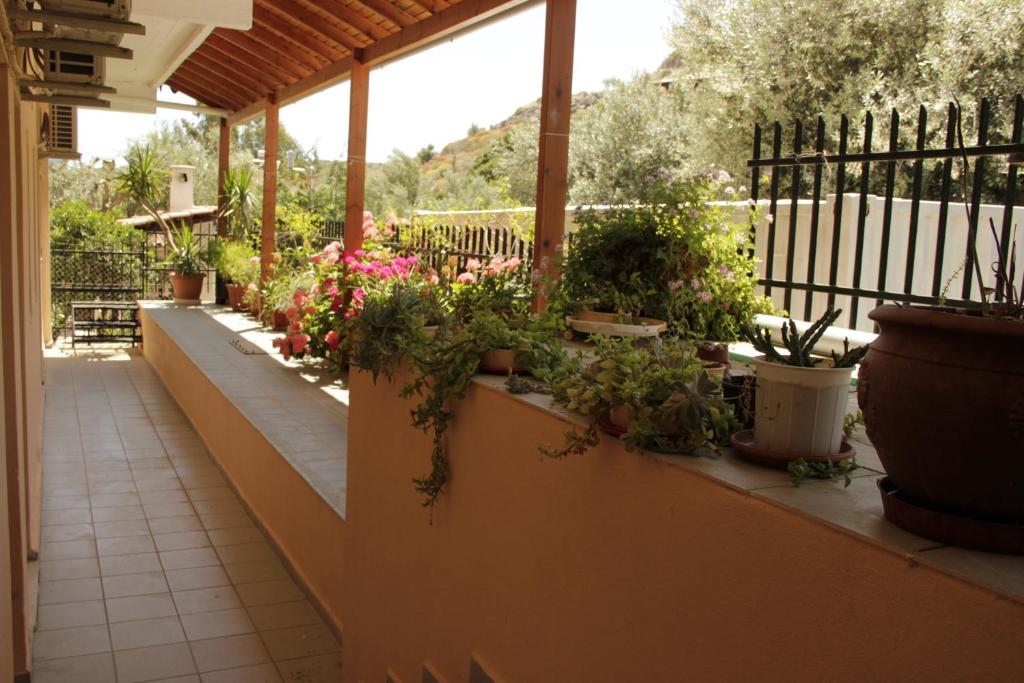 Hotel Galaxias Agioi Pandes Habitación foto